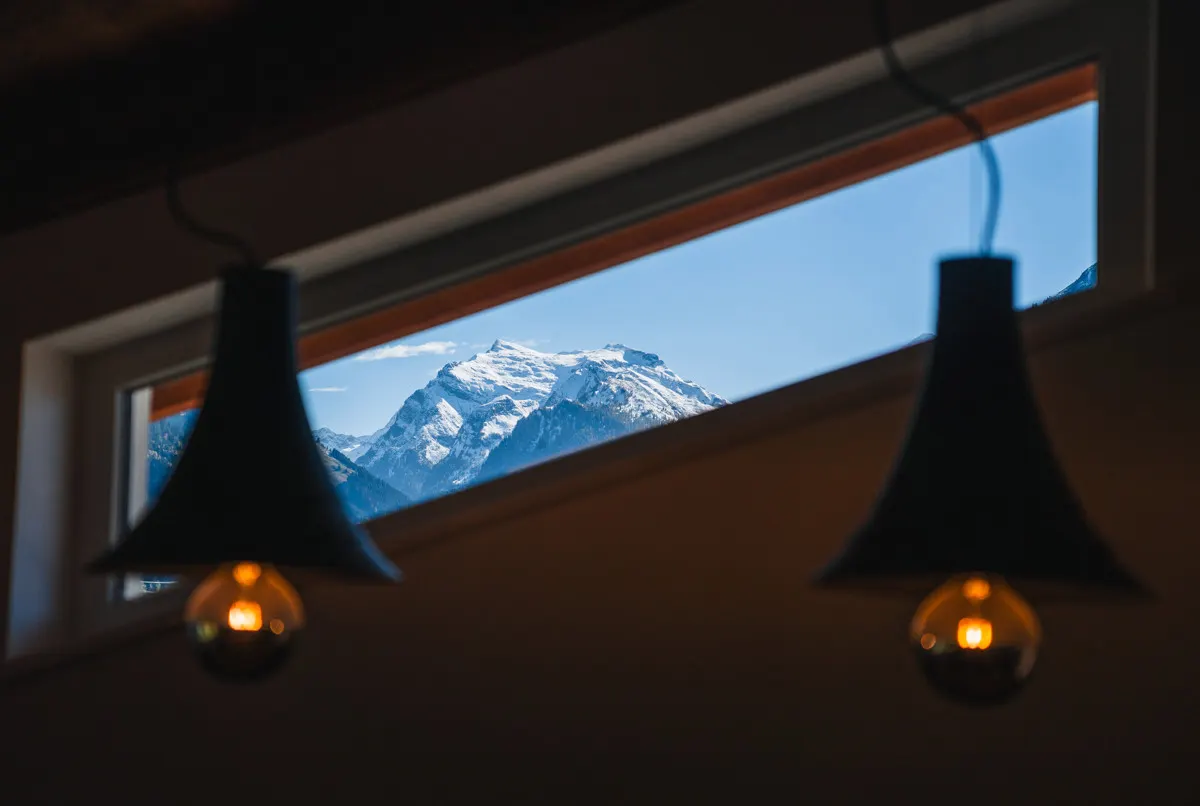 Exklusives Wohnen in traumhafter Hanglage – Moderne Doppelhaushälfte mit Panoramablick