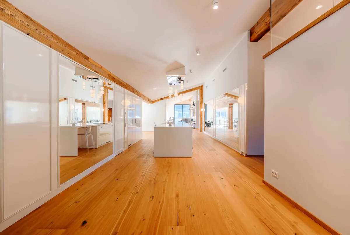 Wohnen ohne Grenzen, 400 m² Penthouse zur Miete