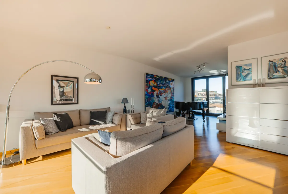 City LIFE - 5-Zimmer Penthouse-Maisonette