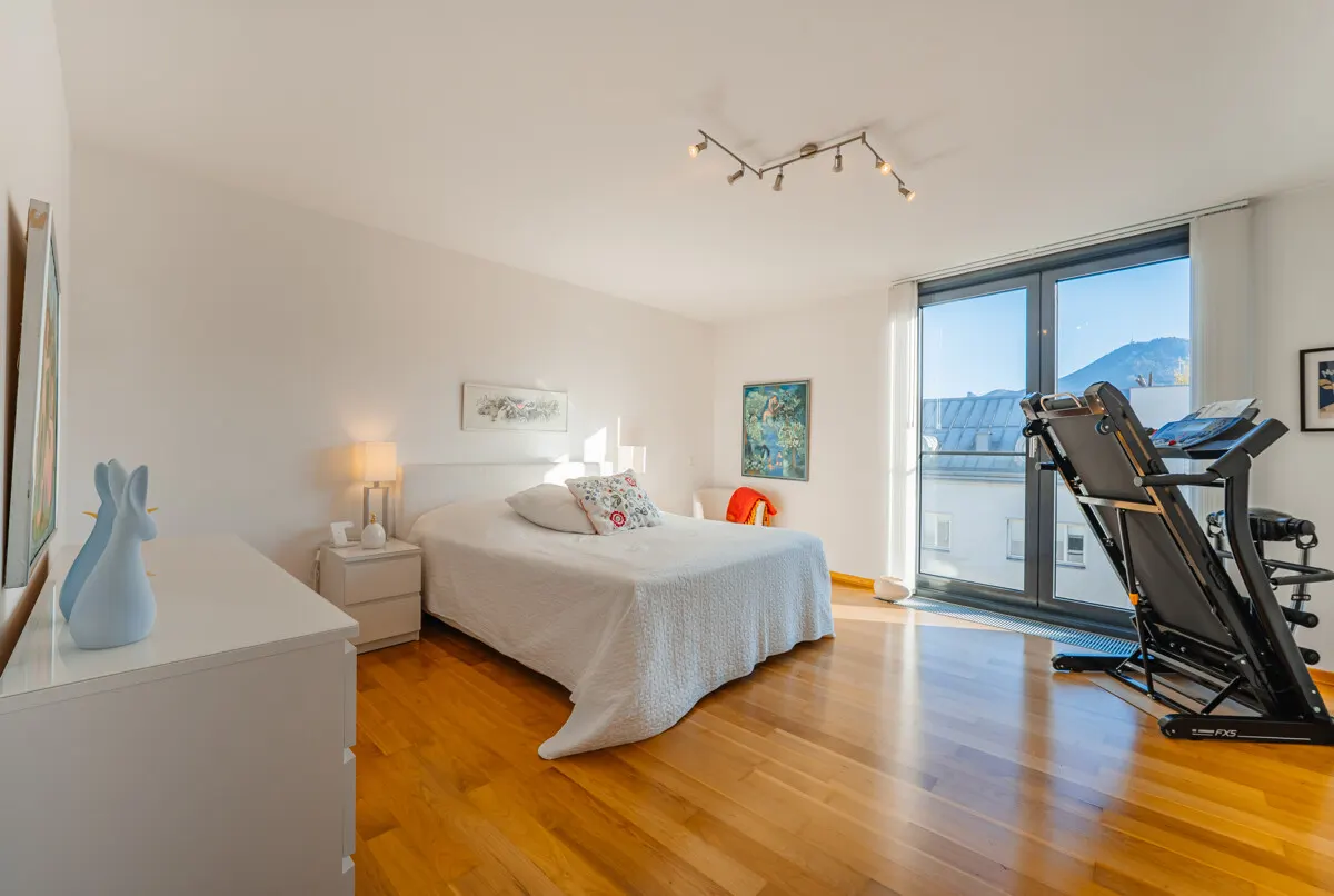 City LIFE - 5-Zimmer Penthouse-Maisonette