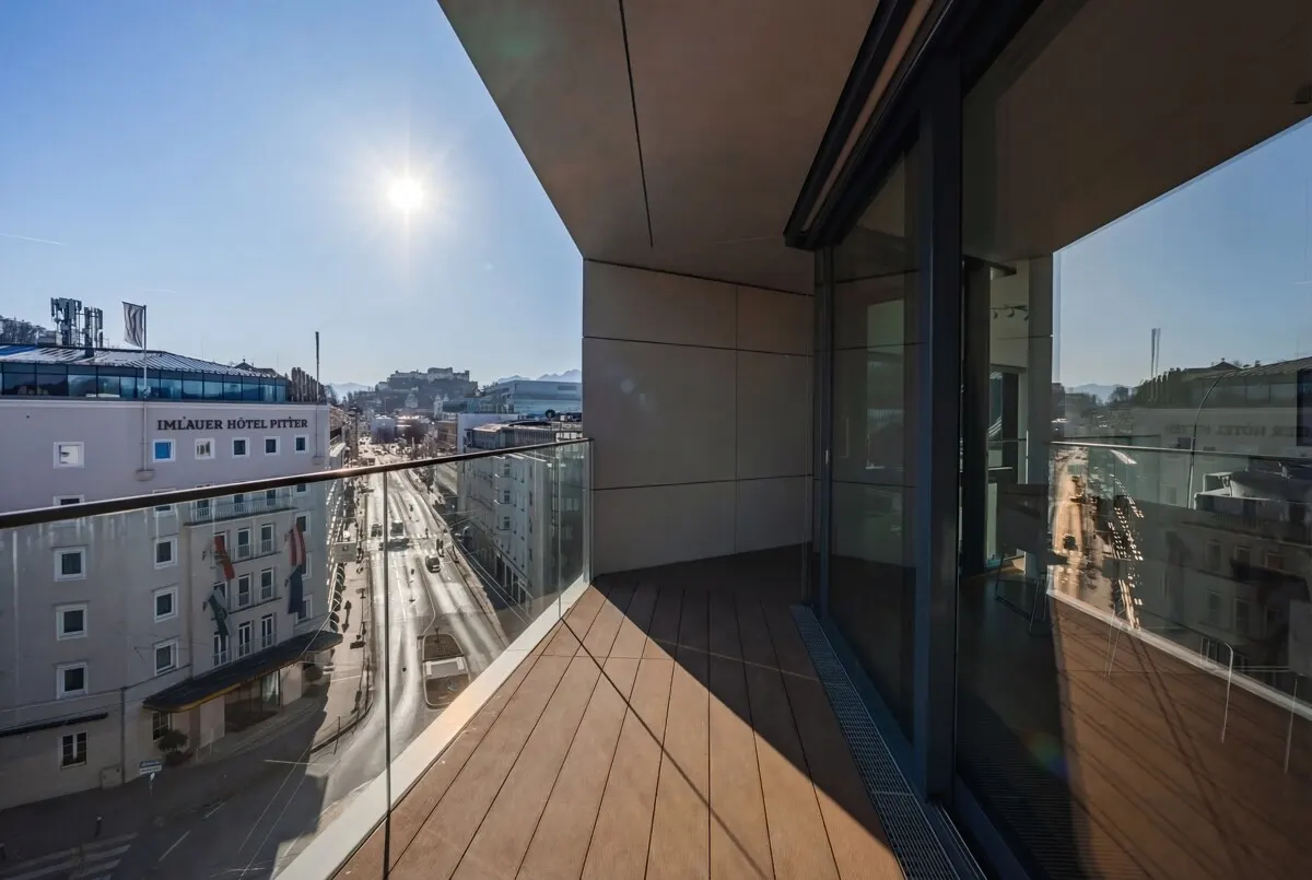 City LIFE - 5-Zimmer Penthouse-Maisonette