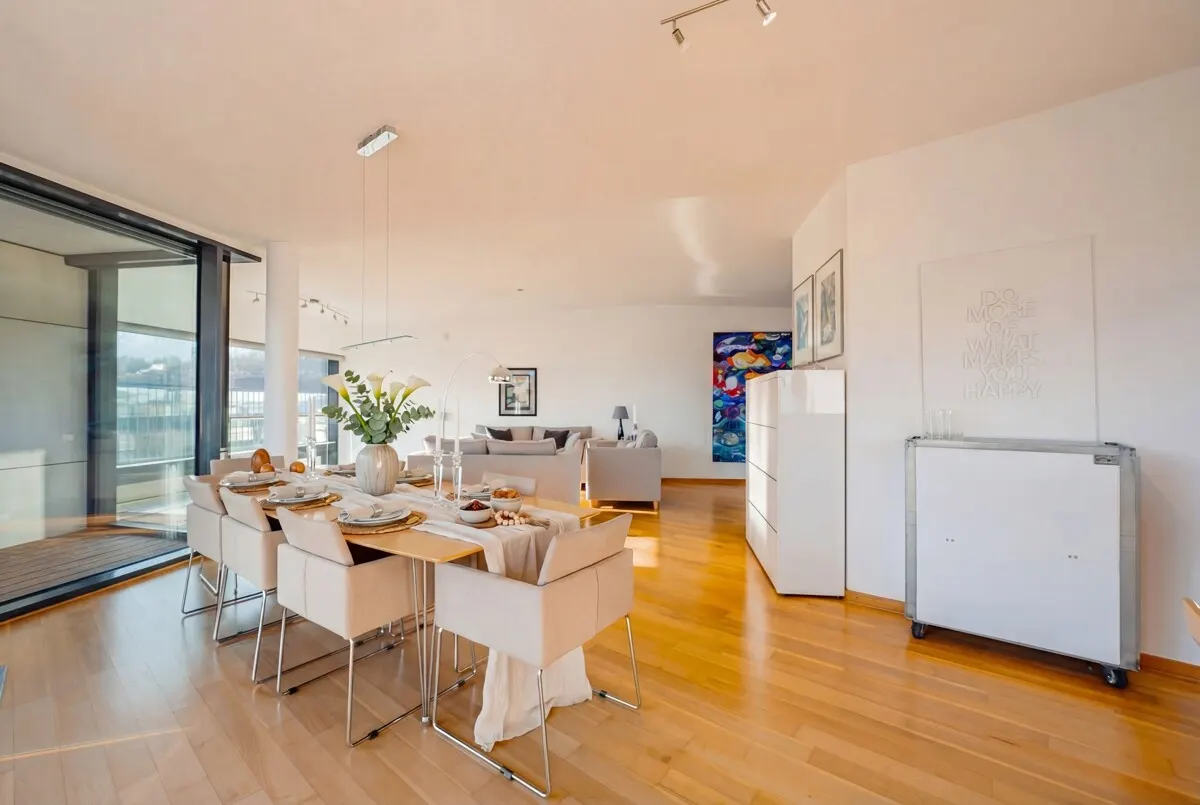 City LIFE - 5-Zimmer Penthouse-Maisonette