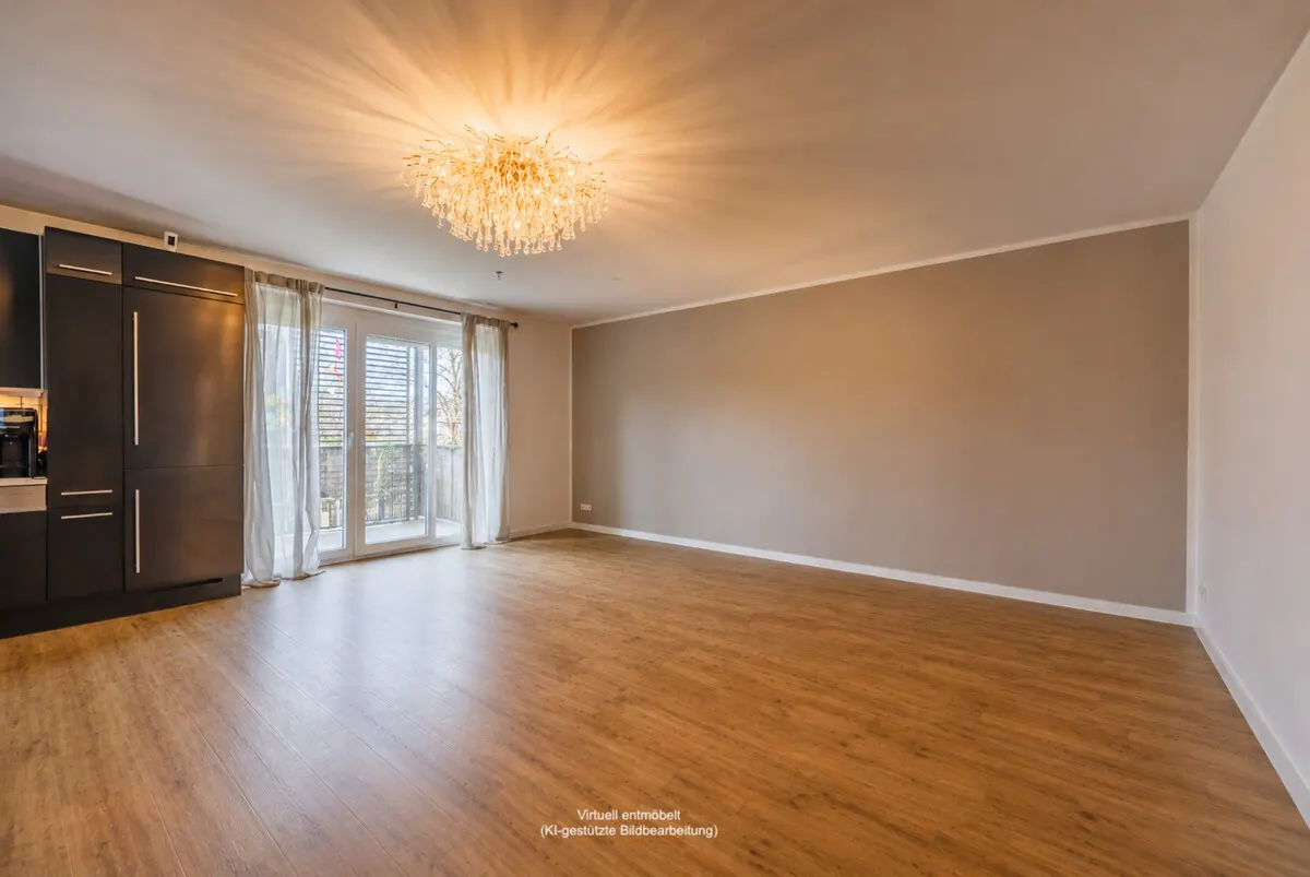 Aigen: Top geschnittene Wohnung mit Balkon