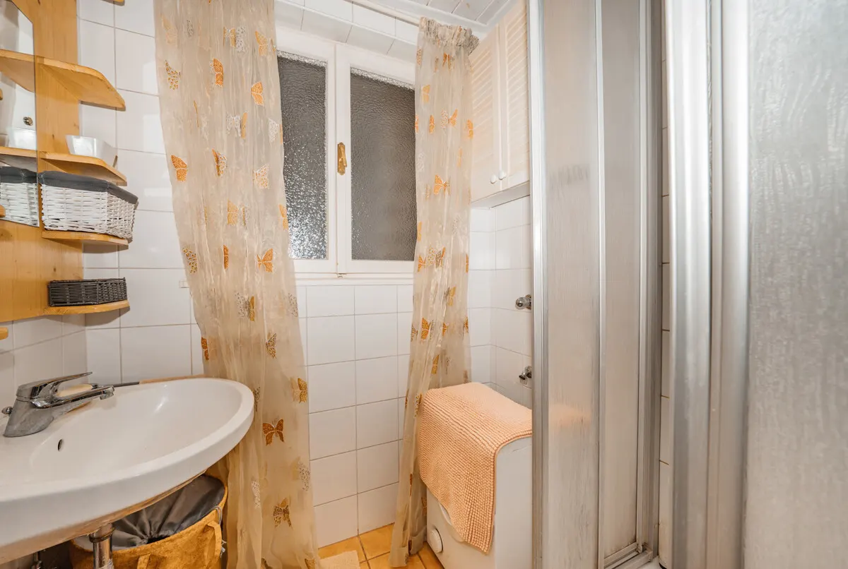 3 Zimmer, Balkon und viel Potenzial in Elisabeth-Vorstadt