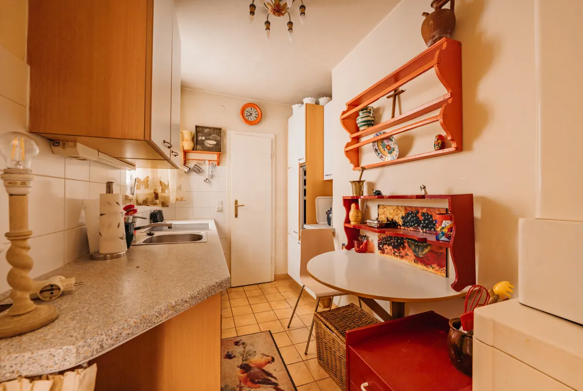 3 Zimmer, Balkon und viel Potenzial in Elisabeth-Vorstadt
