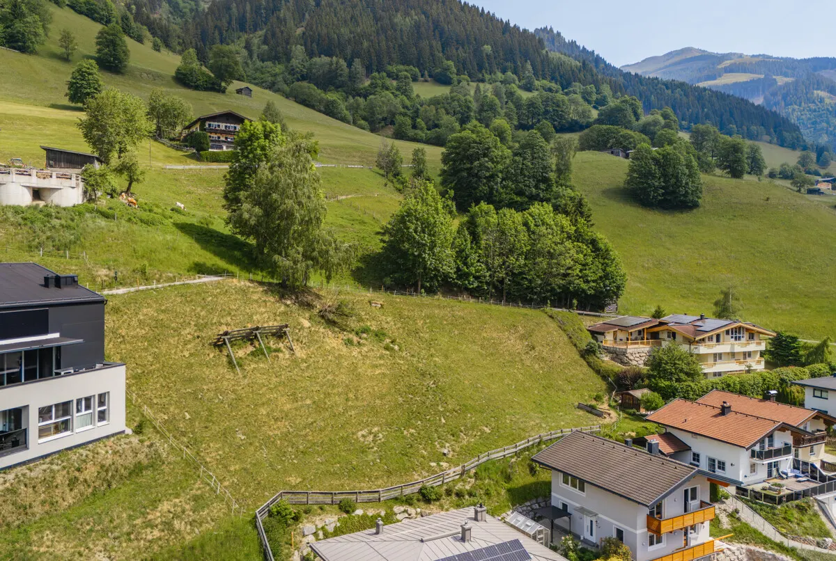Sonniges Baugrundstück in Thumersbach 3
