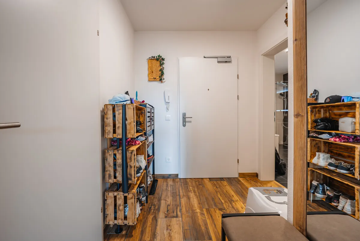 Sonne, Terrasse, Bergpanorama – moderne 2-Zimmer-Wohnung