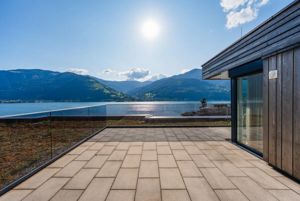 Ein Logenplatz über dem Zeller See – mit Aussicht auf Rendite