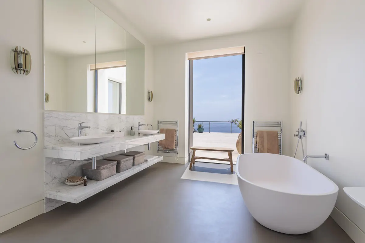 Exklusive Luxusvilla mit Meerblick am Capo Berta, italienische Riviera