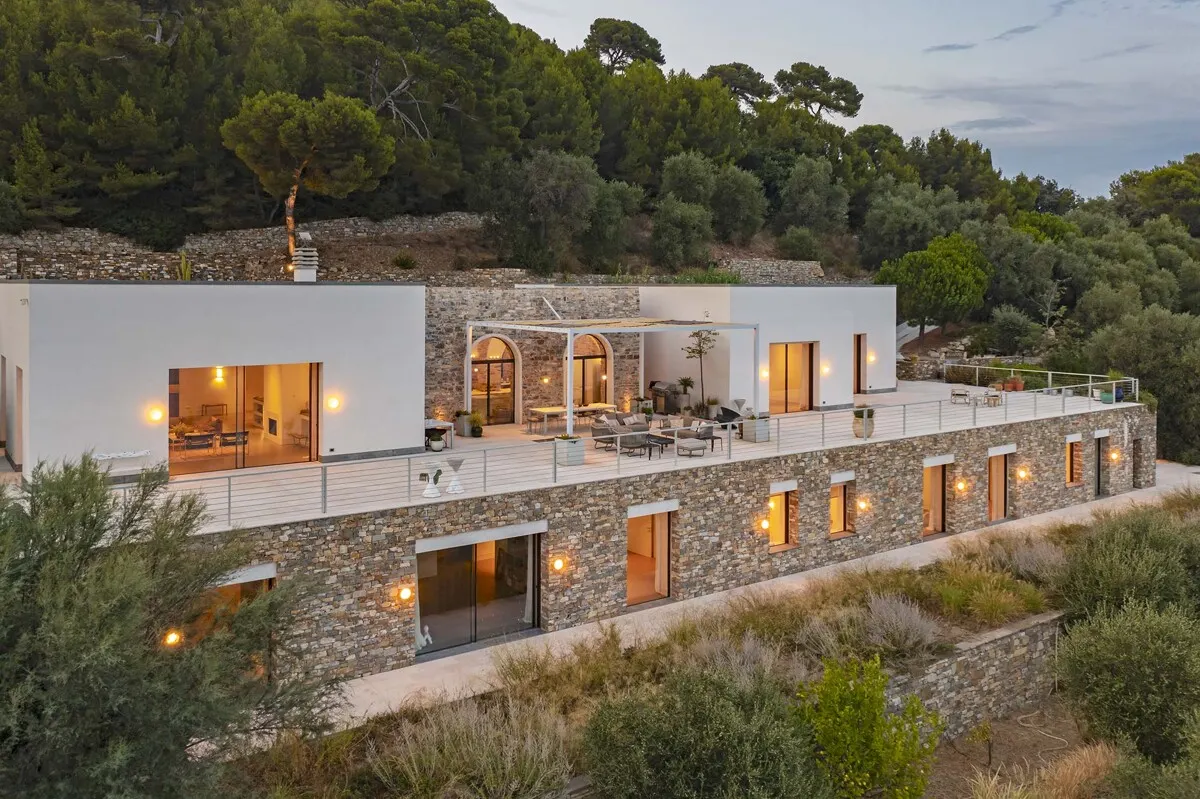 Exklusive Luxusvilla mit Meerblick am Capo Berta, italienische Riviera