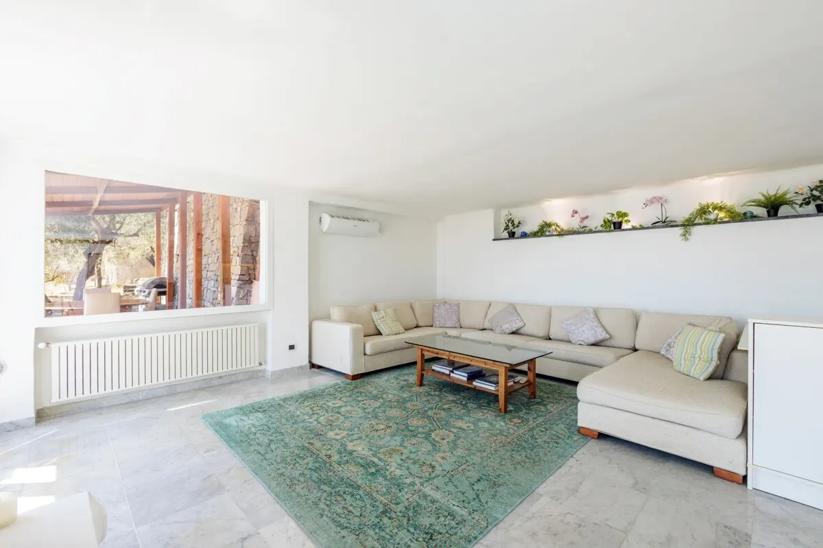 Wunderschöne Villa mit spektakulärem Meerblick