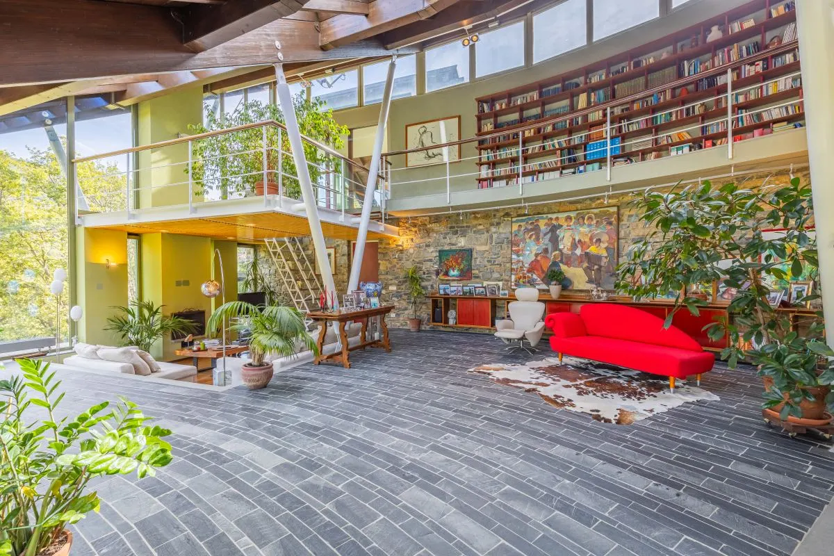 Exklusive Villa mit großem Privatpark  in Borgomaro
