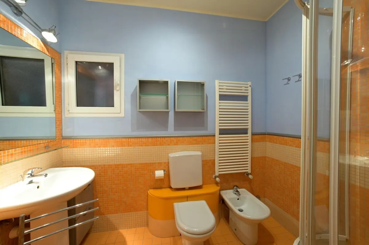 Wohnung mit Parkplatz in Alassio