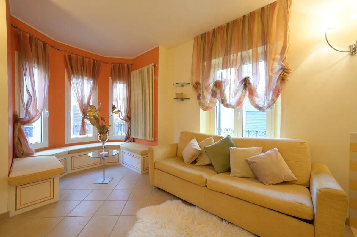 Wohnung mit Parkplatz in Alassio